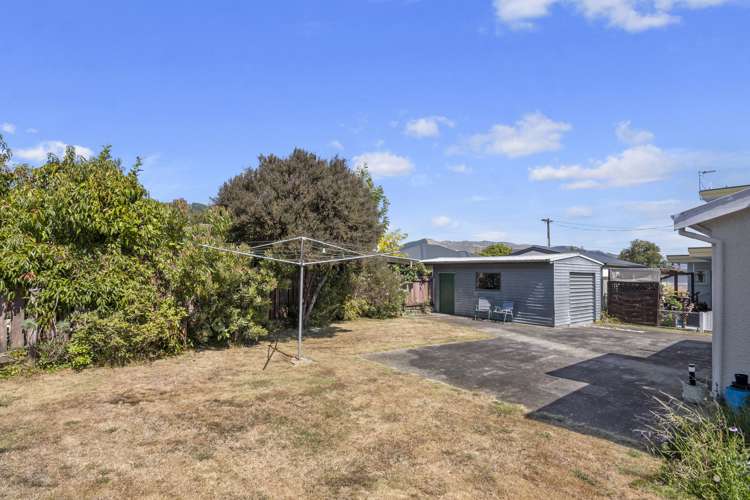 1/9 Willow Avenue Stoke_13