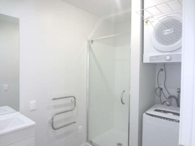 808/20 Mccrae Way New Lynn_9