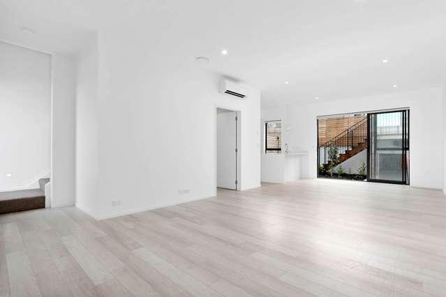 10 Kimiora Street Three Kings_3