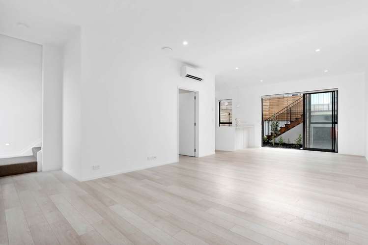 10 Kimiora Street Three Kings_3