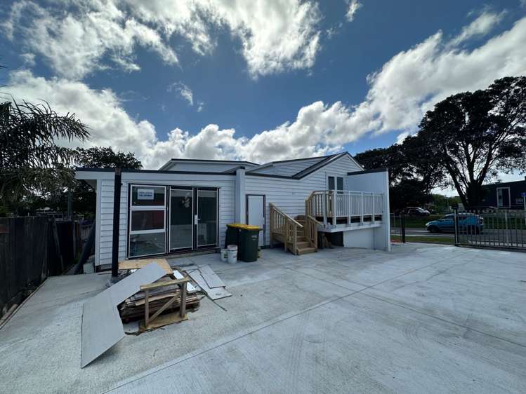 2 Hutchinson Avenue New Lynn_8