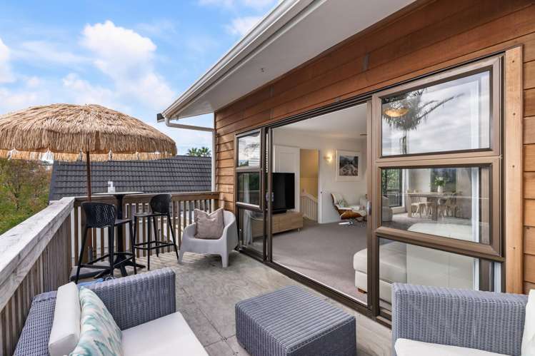 2/3 Whitby Crescent Mairangi Bay_35