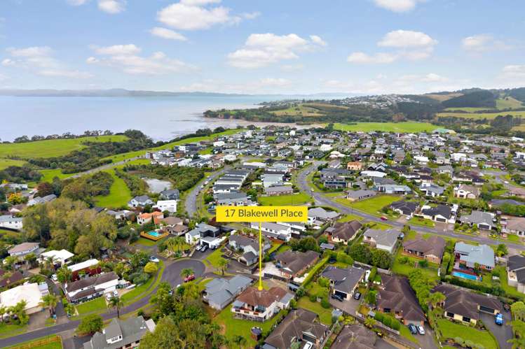 17 Blakewell Place Beachlands_27