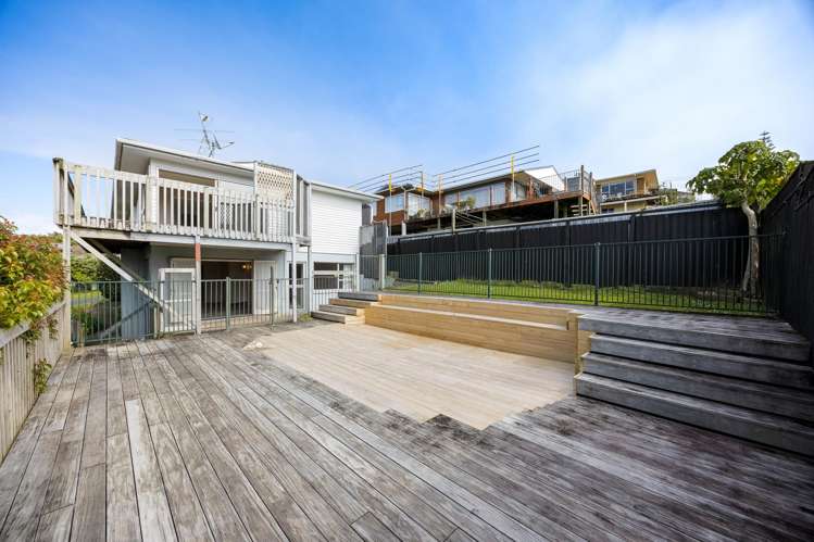 6 Woodcote Drive Glenfield_15