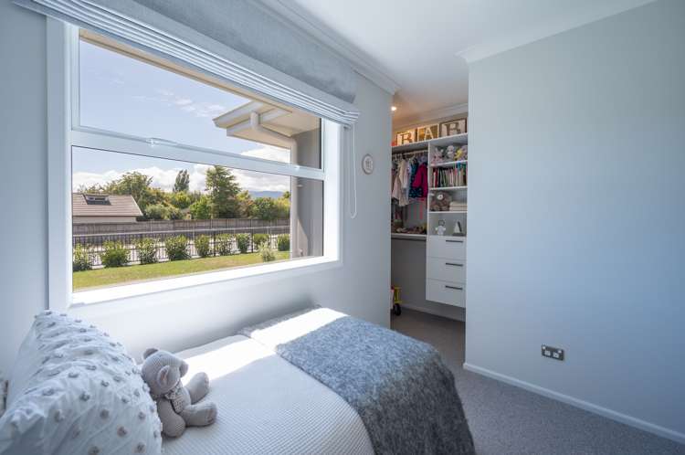 2 Hallmark Drive Hope_22