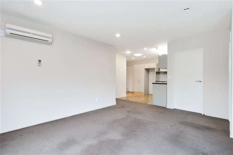 3 Clinton Lane Woolston_3