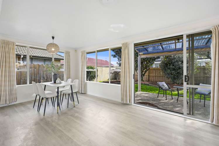 14 Fernbrook Close Burswood_13