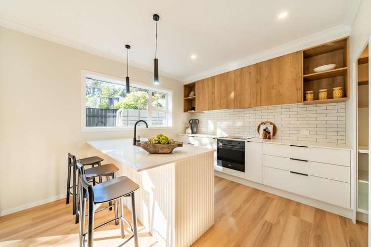 70a Heretaunga Square Silverstream_25