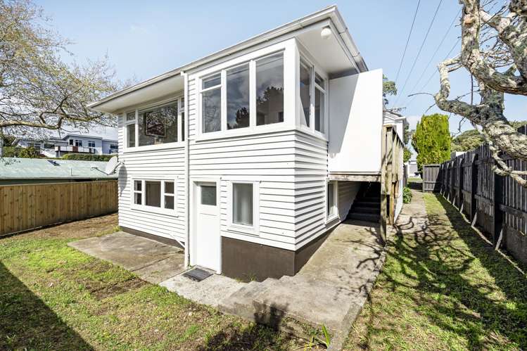 6 Whiteley Street Moturoa_27