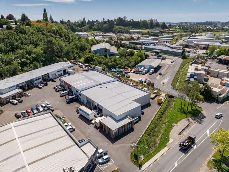 61 Maleme Street Greerton_15