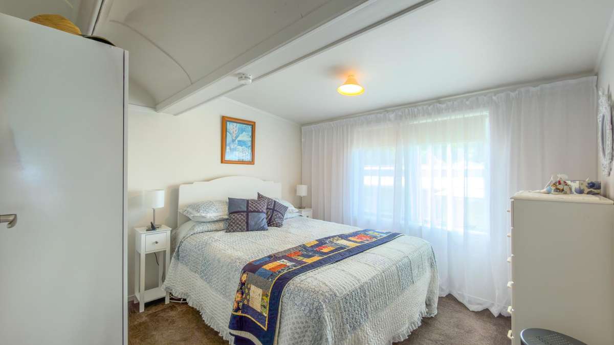 Tram 7 949 Thames Coast Road_3