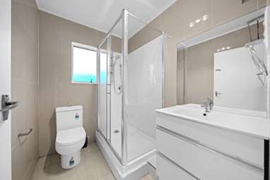 2/94 Chivalry Road_1