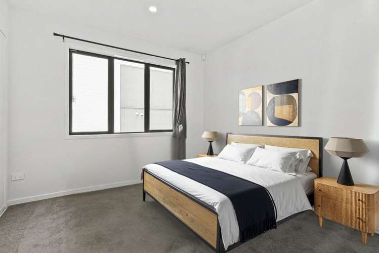 10 Karoro Road Flat Bush_8