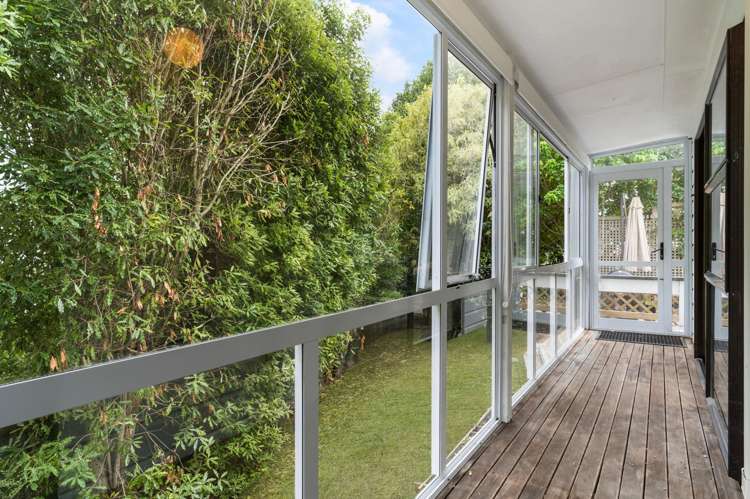 1/72 Gloria Avenue Te Atatu Peninsula_5