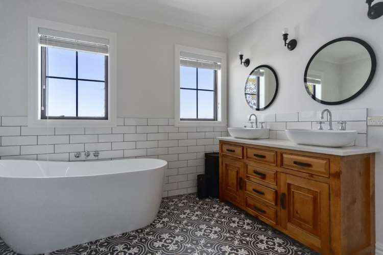 338 Catherwoods Road Cust_19