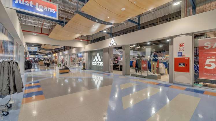 411 Main South Road Hornby_4