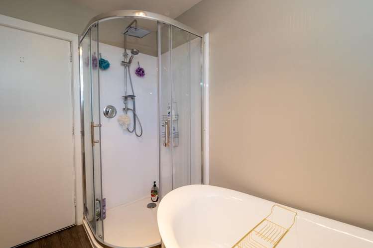 63 Creek Road Allenton_14