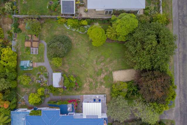 8 Kaka Street Waikanae_2