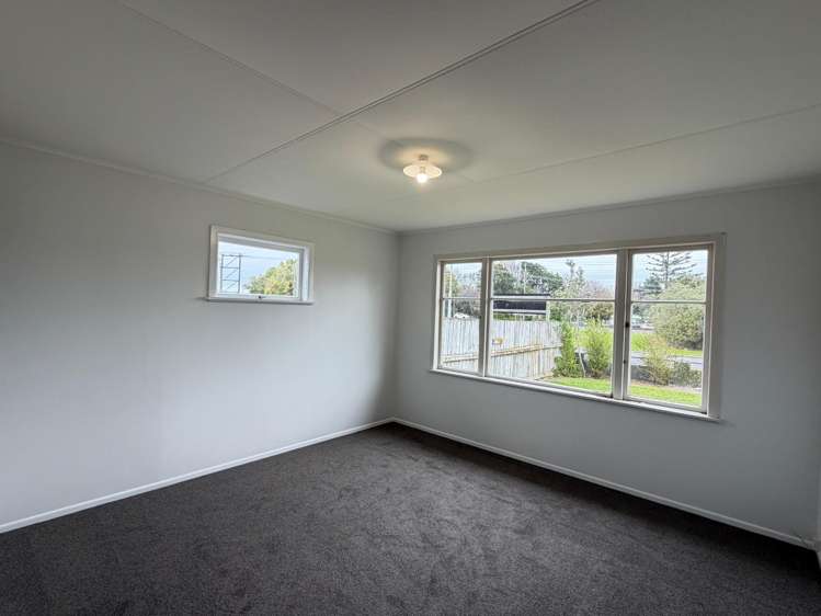  7 Haybittle Street Feilding_7