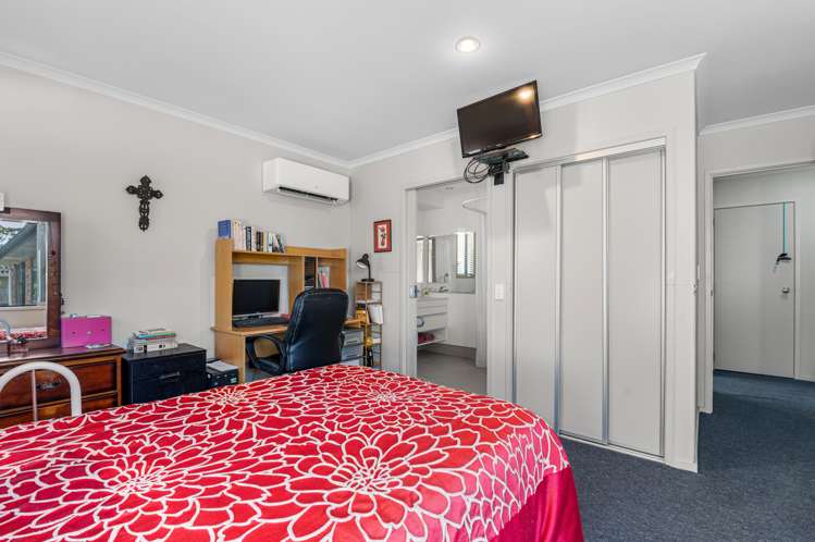 8 Riverholm Drive Mangakakahi_12