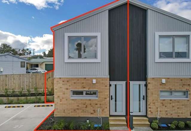 Modern 2BR Townhouse in Mt. Wellington