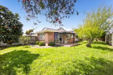 2/2 Tabitha Crescent_1