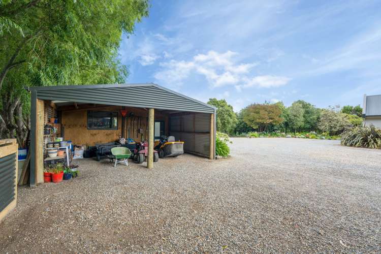 315 River Road Gore Surrounds_17