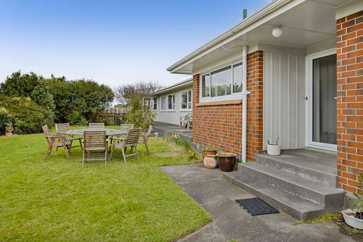 33 Whitcombe Road Opunake_27