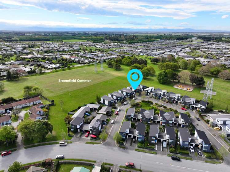 32 Menin Gate Crescent Broomfield_24