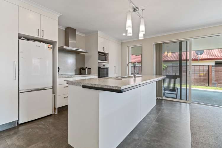 12 Carnoustie Place Aongatete_5