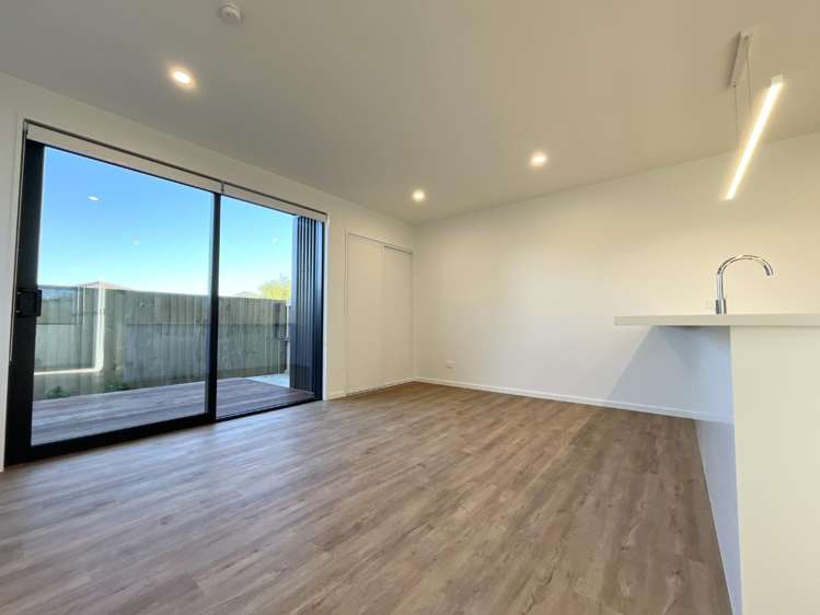 6/83 Edinburgh Street 10222_3