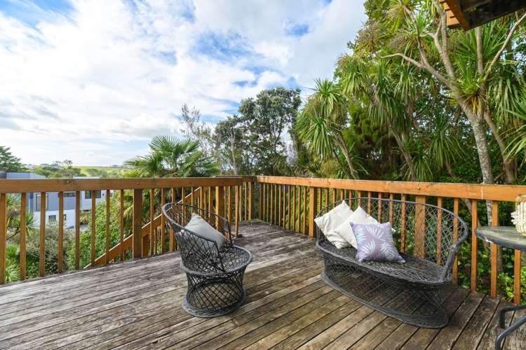 2/12 Willis Street Torbay_18