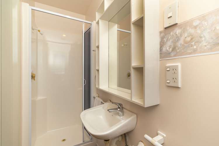 29 Stead Crescent Stoke_12