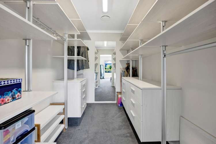 1 Elizabeth Grove Stratford_32