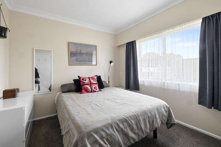 8 Hillcrest Street Glen Avon_15