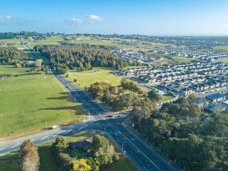 13 Horsefields Drive Flat Bush_5