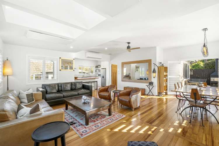 104 Beach Road Castor Bay_9