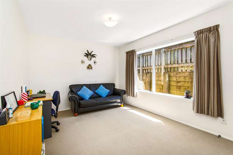 9 Tararua Close Aotea_12