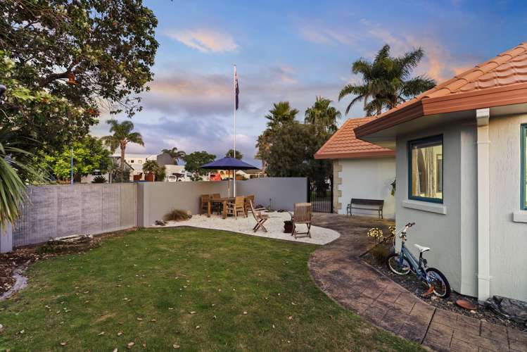 42 Bahamas Key Papamoa_23