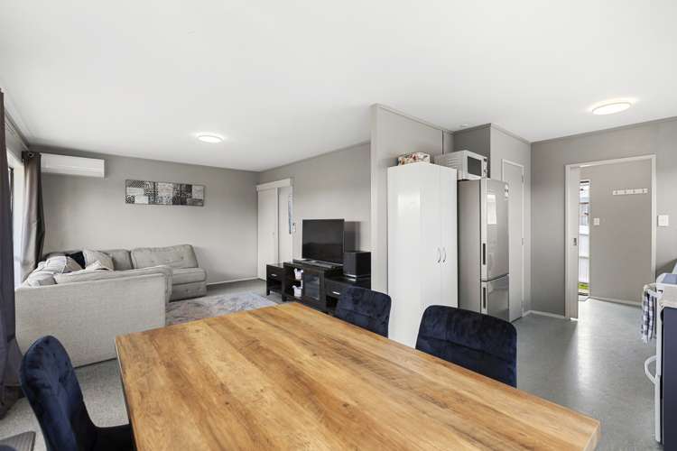 23 Lloyd Drive Nawton_11