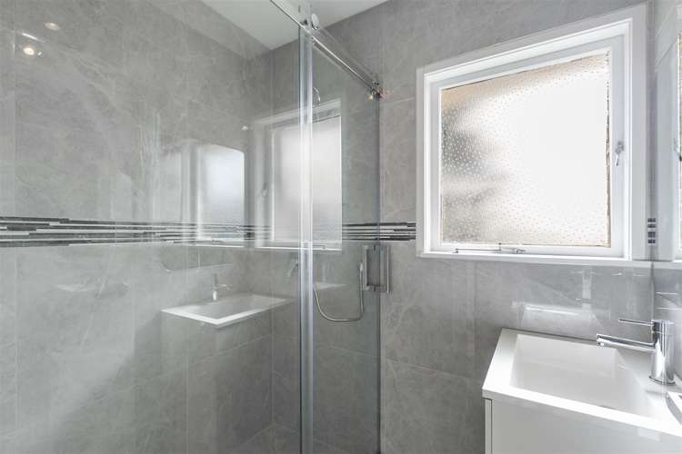 2/15 Walter Macdonald Street Howick_16