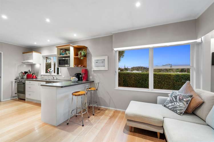 10 Seine Road Forrest Hill_9