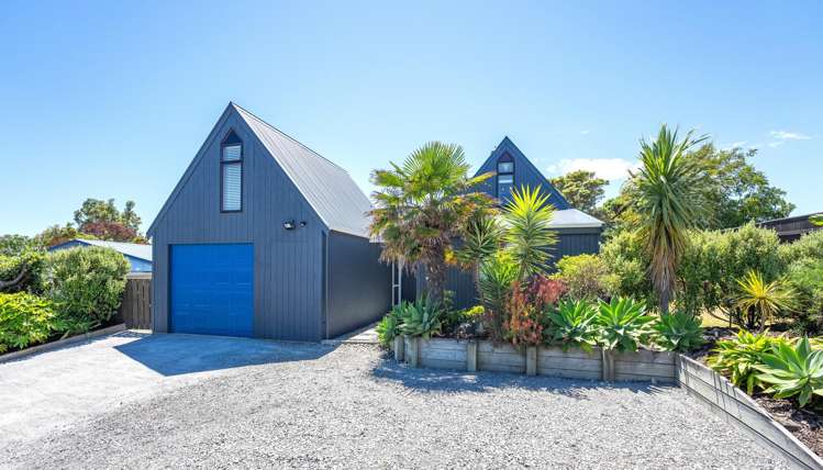 29 Eruini Street Waikanae Beach_27