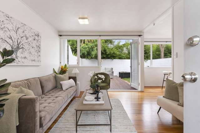 2/44a Waiohua Road Greenlane_1