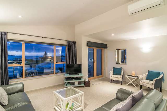 12/1 Marine Parade Paraparaumu Beach_4