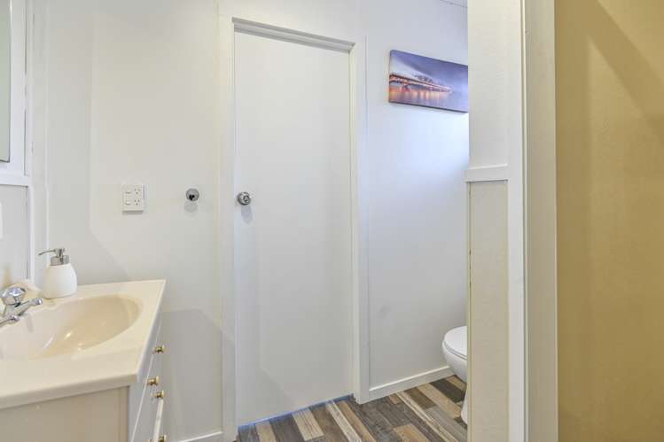 1301 Briggs Place Mayfair_13