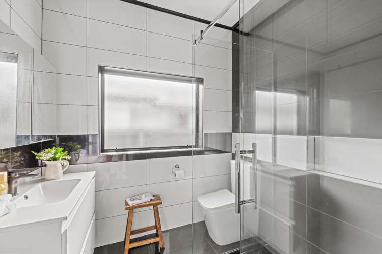 1/18 Blighs Road Strowan_14