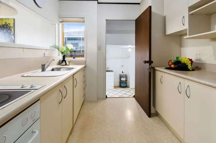 3/117 Shakespeare Road Milford_6