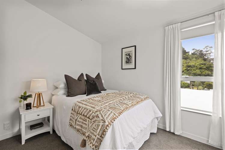 9/3 Severn Street Island Bay_11