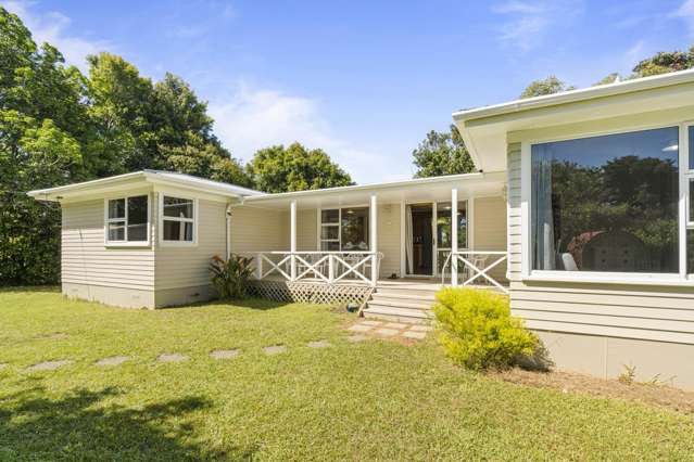 Country Living Beauty!